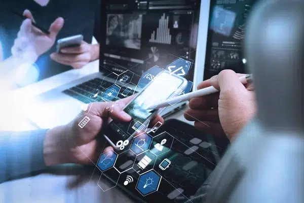 Inteligencia artificial aplicada a ventas: casos reales y beneficios comerciales equipo de desarrollo